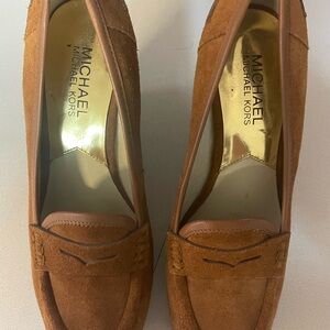 Michael Kors Tan  Timeless Design